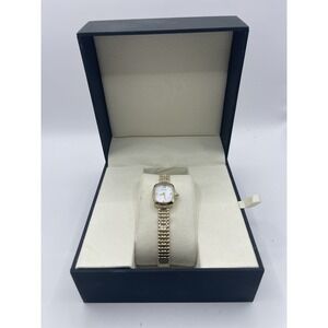 FIYTA Women's Gold Tone Quartz Watch – Mother of Pearl Dial Elegant Dress Watch